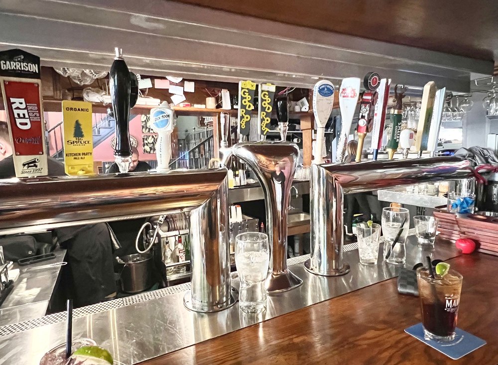 Maxwell's Plum English Pub