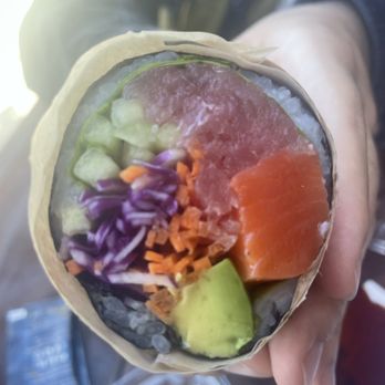 Erewhon - Sushi burrito - Grocery Near Me - Pasadena, California