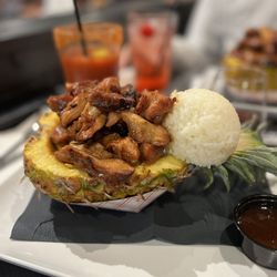 Chicken Charlie's Table - Maui Chicken