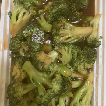 China Moon Open Kitchen - Large sautéed broccoli with less oil - Chinese Near Me - Brooklyn, New York China Moon Open Kitchen - Large sautéed broccoli with less oil - Chinese Near Me - Brooklyn, New York