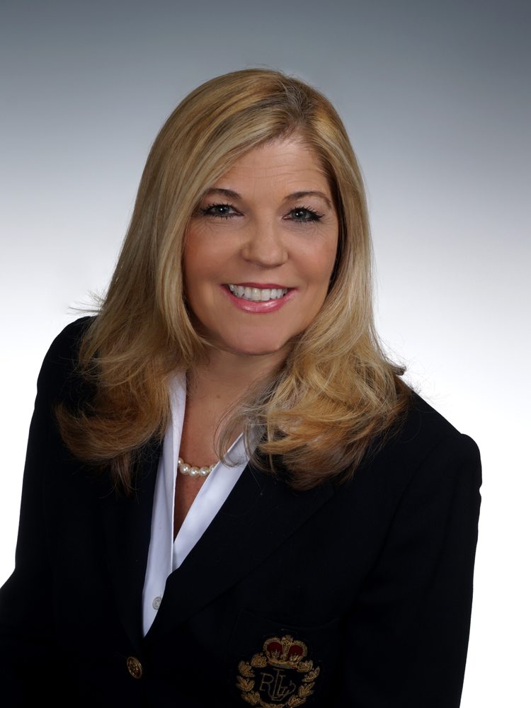 LAURA CASA THE KEYES COMPANY REALTORS Updated August 2024 10921 S