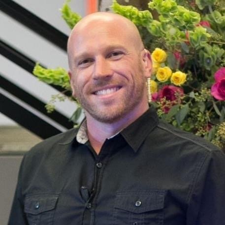 Aaron Hettinger - Mobile Massage Logo