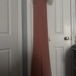 Sun's Cleaners & Tailors - Inner layer is longer than the outside layer.