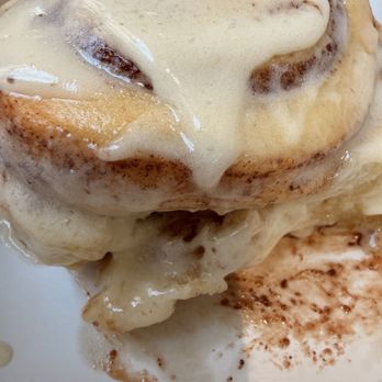 Cinnabon - Bakeries Near Me - Milpitas, California