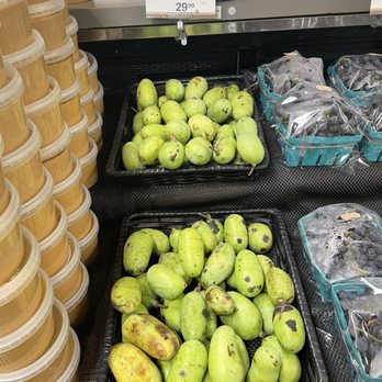 Miles Farmers Market - Paw paw!!! I'm gonna let it sit on the counter for a day or so before I try it. - Grocery Near Me - Solon, Ohio Miles Farmers Market - Paw paw!!! I'm gonna let it sit on the counter for a day or so before I try it. - Grocery Near Me - Solon, Ohio