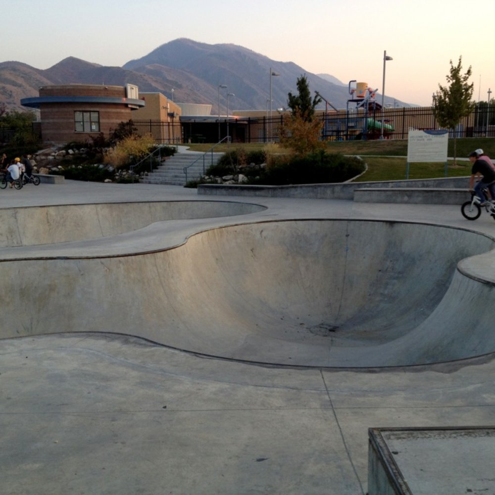 Payson Skate Park - Bikes and scooters heart the tiny clover bowl. - Skate Parks Near Me - Payson, Utah