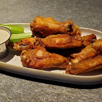 Dave & Buster's Concord - USA - Lemon pepper wings - Arcades Near Me - Concord, California