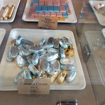 Lunaria Fine Chocolates & Sweets - Chocolatiers & Shops Near Me - Houston, Texas