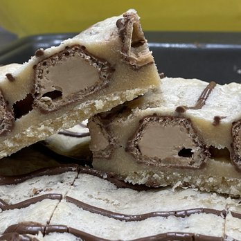 sugaRush - a close up of a piece of cake - Desserts Near Me - Hartsville, South Carolina sugaRush - a close up of a piece of cake - Desserts Near Me - Hartsville, South Carolina