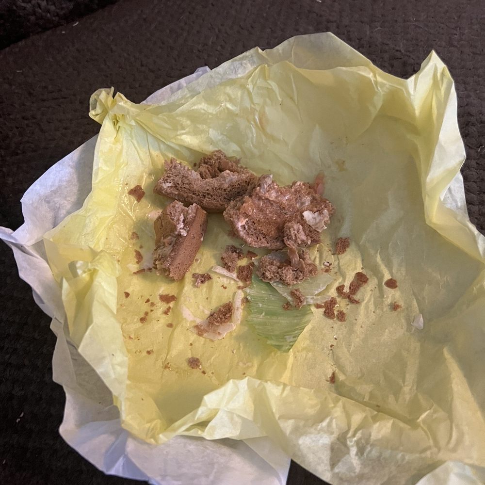 Tom's - Pasadena - Bun that crumbled into pieces after a few bites - Burgers Near Me - Pasadena, California Tom's - Pasadena - Bun that crumbled into pieces after a few bites - Burgers Near Me - Pasadena, California
