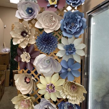 Boite De Fleurs - Extra. - Florists Near Me - Burbank, California Boite De Fleurs - Extra. - Florists Near Me - Burbank, California