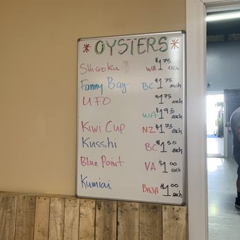 D&D SEAFOOD - Fresh oysters to grill or eat straight from the shell - Seafood Markets Near Me - Westminster, California