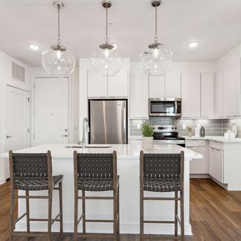 One Riverside - Apartments Near Me - Jacksonville, Florida