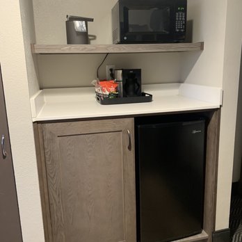 Beachfront Inn - Mini fridge and microwave - Hotels Near Me - Brookings, Oregon Beachfront Inn - Mini fridge and microwave - Hotels Near Me - Brookings, Oregon