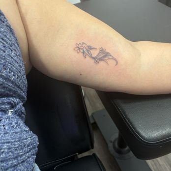 Rocky Tattoo - Mini 2 inch koi w/ my choice of color (one color) - Tattoo Near Me - Bellevue, Washington Rocky Tattoo - Mini 2 inch koi w/ my choice of color (one color) - Tattoo Near Me - Bellevue, Washington