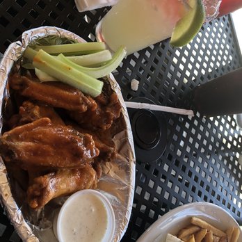 Amici Cafe - Wings - Salad Near Me - Easley, South Carolina