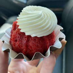 Mini red velvet Bundt. Delicious Mini red velvet Bundt. Delicious