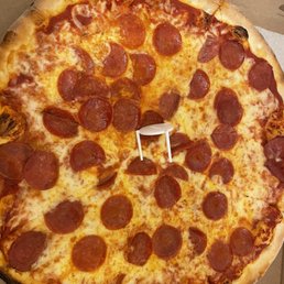 Pepperoni pizza large