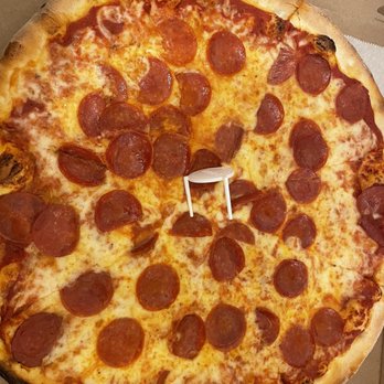 Bella Pizza - Pepperoni pizza large - Pizza Near Me - Hasbrouck Heights, New Jersey
