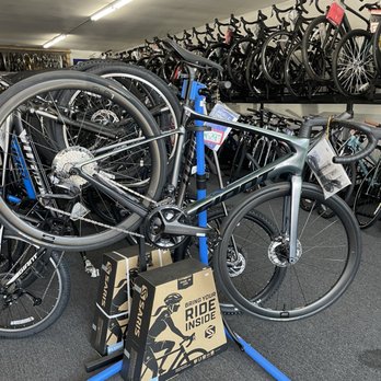 Cycle World Bike - Bikes Near Me - Canoga Park, California