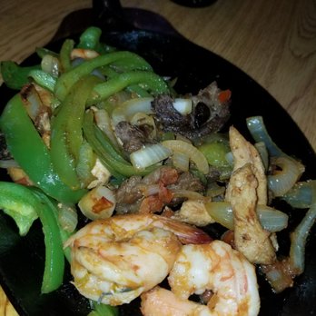 Taqueria y Mariscos Chapala - Mixed chicken, beef & shrimp fajitas - Caterers Near Me - Gilroy, California Taqueria y Mariscos Chapala - Mixed chicken, beef & shrimp fajitas - Caterers Near Me - Gilroy, California