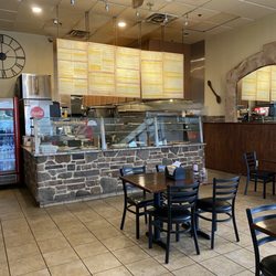 Tonino's Pizza - Inside- counter