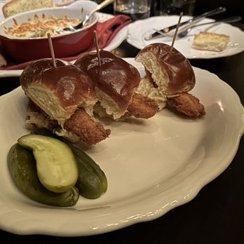 Trivoli Tavern - Chicken sliders - American Near Me - Chicago, Illinois Trivoli Tavern - Chicken sliders - American Near Me - Chicago, Illinois