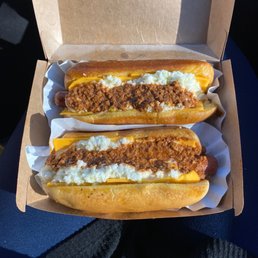 Chili cheese slaw dogs