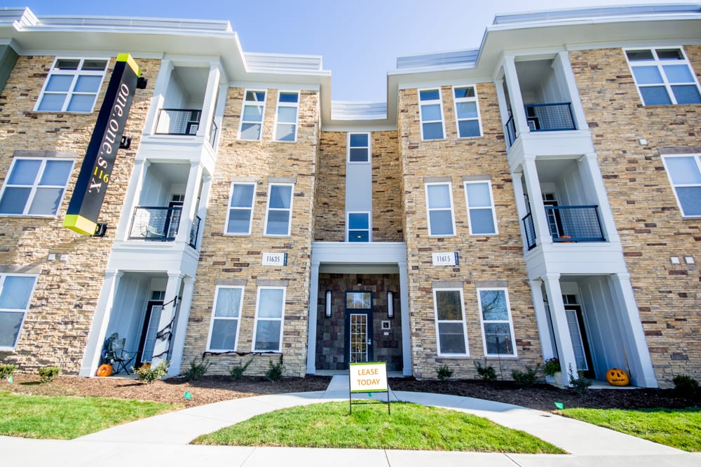 ONE ONE SIX APARTMENTS Updated September 2024 760 Walkabout Cir N