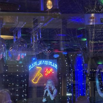Blue Jean Blues - Charlie Sullivan performing in January 2025 - Jazz & Blues Near Me - Fort Lauderdale, Florida Blue Jean Blues - Charlie Sullivan performing in January 2025 - Jazz & Blues Near Me - Fort Lauderdale, Florida
