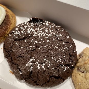 Crumbl - Ann Arbor - Bakeries Near Me - Ann Arbor, Michigan