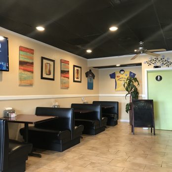 Howzatt - Dining area - Indian Near Me - Houston, Texas