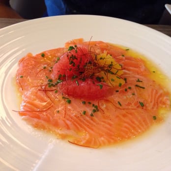 Le 46 - Salmon starter - French Near Me - Avignon, 84