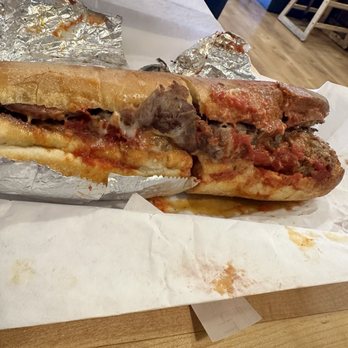 Gioias Deli-Valley Park - Delis Near Me - Valley Park, Missouri