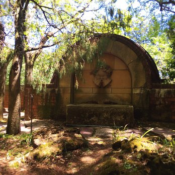 Everglades Gardens - Parks Near Me - Leura, NSW