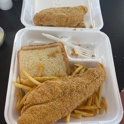 Fish fillet toast and fries