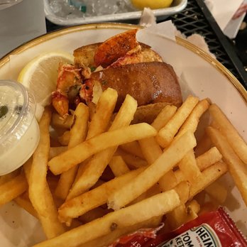 MARKET Seafood Eatery - Half lobster roll - Seafood Near Me - Edmonds, Washington MARKET Seafood Eatery - Half lobster roll - Seafood Near Me - Edmonds, Washington