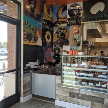 Randy's Donuts - SouthWest corner wall - Donuts Near Me - Torrance, California Randy's Donuts - SouthWest corner wall - Donuts Near Me - Torrance, California