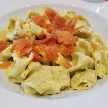 Le Bosquet - Bars Near Me - Paris, 75 Le Bosquet - Bars Near Me - Paris, 75