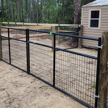 Here to There Fencing - Fences & Gates Near Me Here to There Fencing - Fences & Gates Near Me