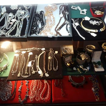 White Elephant Sale - 2017 WES jewelry - Community Service/Non-Profit Near Me - Oakland, California White Elephant Sale - 2017 WES jewelry - Community Service/Non-Profit Near Me - Oakland, California