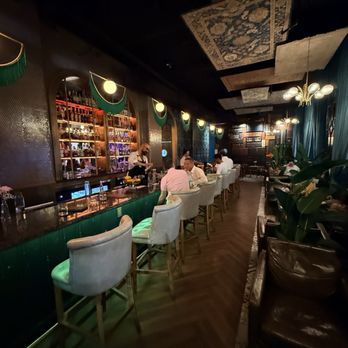 Bellhop - Bar - Cocktail Bars Near Me - Orlando, Florida