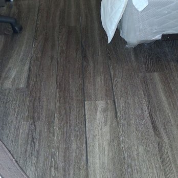 Rodeway Inn - Floorboards seperating from what looks like water damage. - Hotels Near Me - Medford, Oregon Rodeway Inn - Floorboards seperating from what looks like water damage. - Hotels Near Me - Medford, Oregon