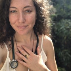 Kaitlynn Bronte - Dr. Kaitlynn Bronte