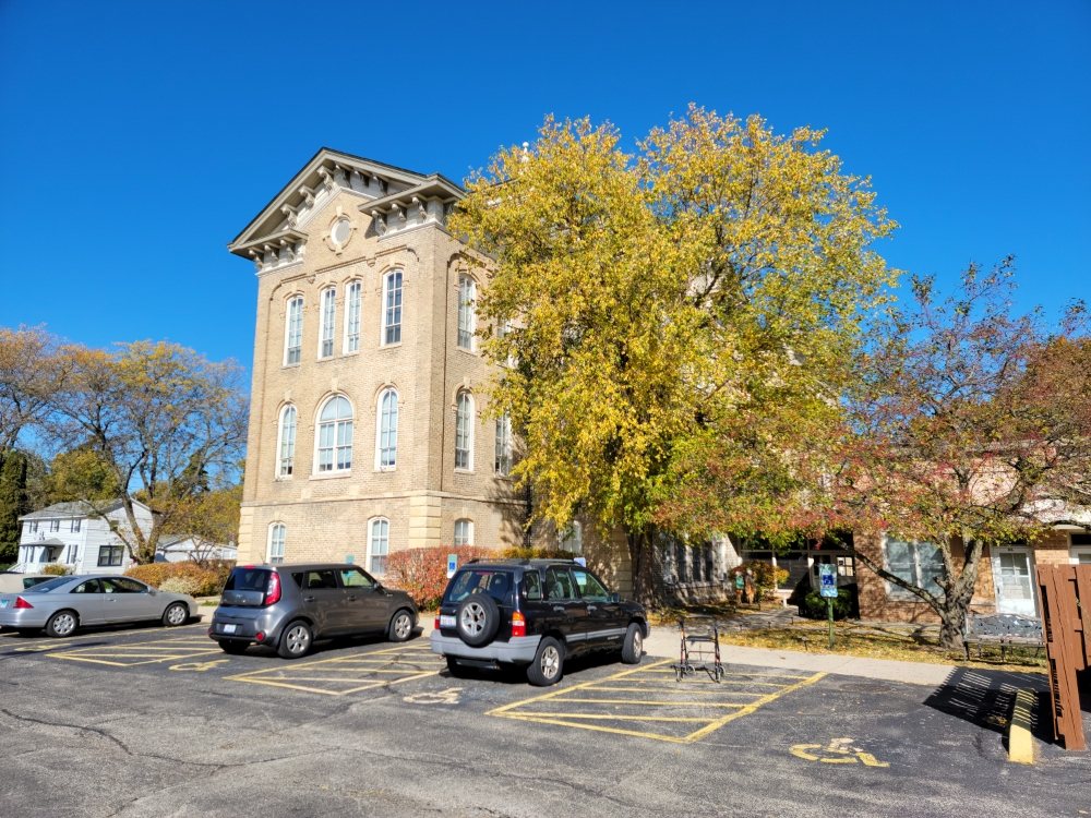 UNION SCHOOL APARTMENTS Updated May 2024 Request Information 405