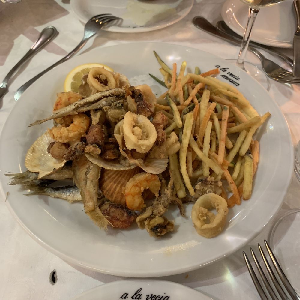 Vecia Cavana - Fried mix frutto di mare - Venetian Near Me - Venezia, VE Vecia Cavana - Fried mix frutto di mare - Venetian Near Me - Venezia, VE