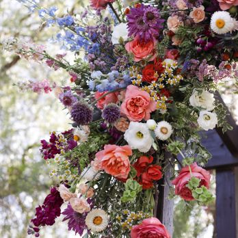 Tre Fiori Floral Studio - Florists Near Me Tre Fiori Floral Studio - Florists Near Me