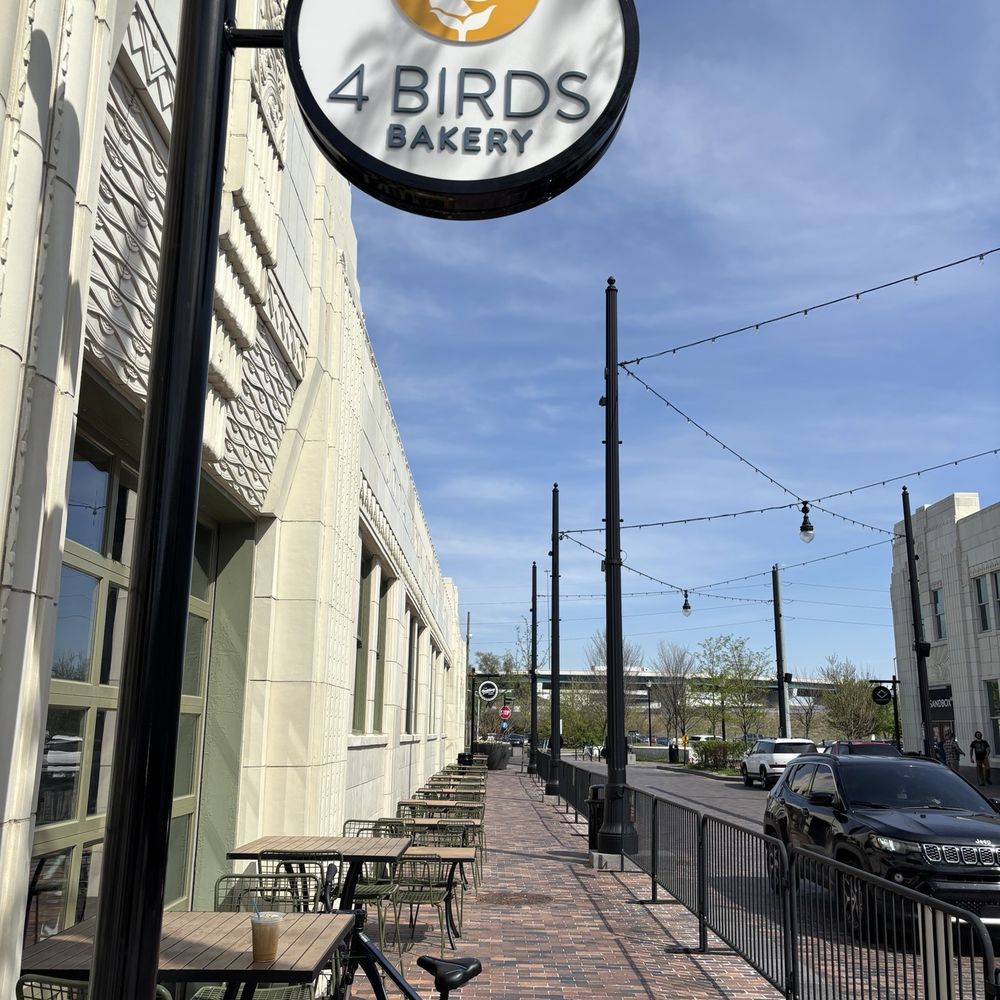 4 Birds Bakery - Yummy beautiful bike ride with Mr. Brown - Bakeries Near Me - Indianapolis, Indiana 4 Birds Bakery - Yummy beautiful bike ride with Mr. Brown - Bakeries Near Me - Indianapolis, Indiana