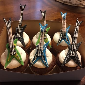 Yum Bunnies Cakery - Dimebag Darrell (guitarist for the band Pantera) guitar cupcakes - Custom Cakes Near Me - Waltham, Massachusetts