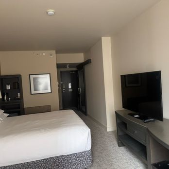 Hyatt At Olive 8 - Room - Hotels Near Me - Seattle, Washington